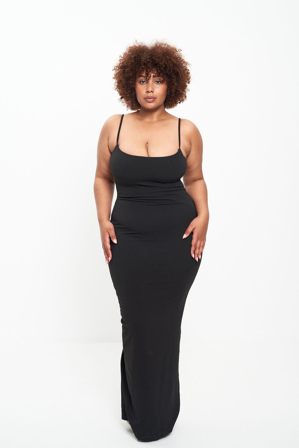BAILEY GOWN (BLACK)