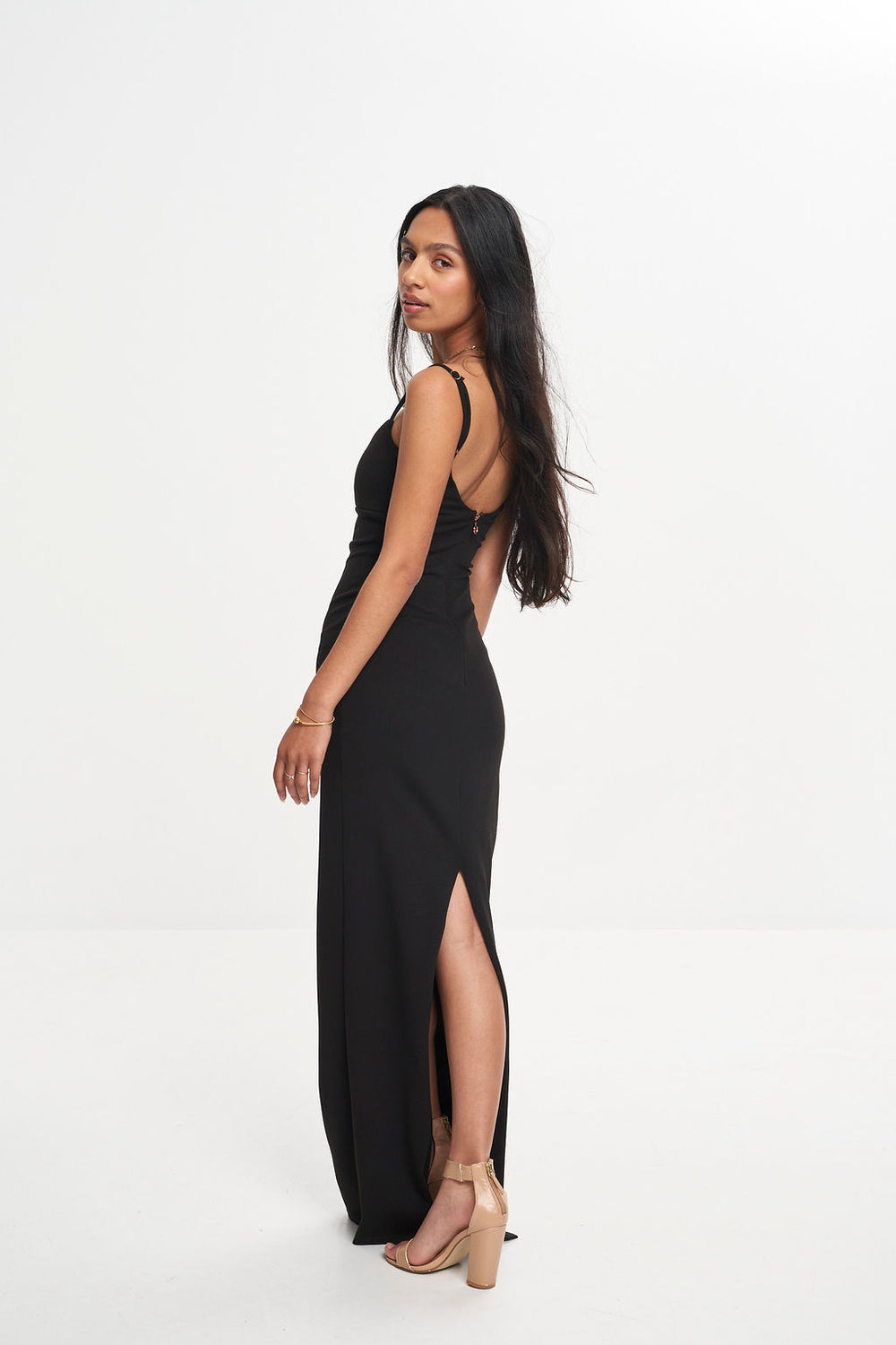 BAILEY GOWN (BLACK)